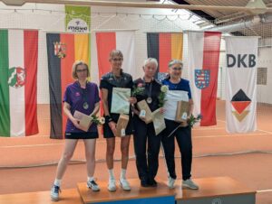 Maria Schmedt (2.v.l.) holte sich den Titel vor Renate Schwarz (l.), Anna Röhrig (2.v.r.) und Sylvia Hilkmann (r.)